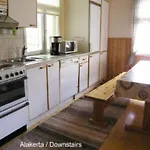 Holiday home Vaaran By Interhome